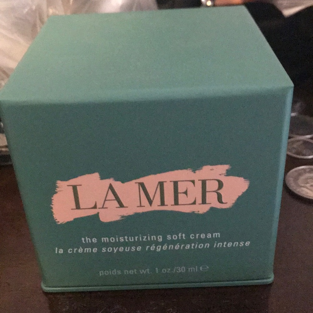 FINAL SALE MOVING! La mer moisturizing cream